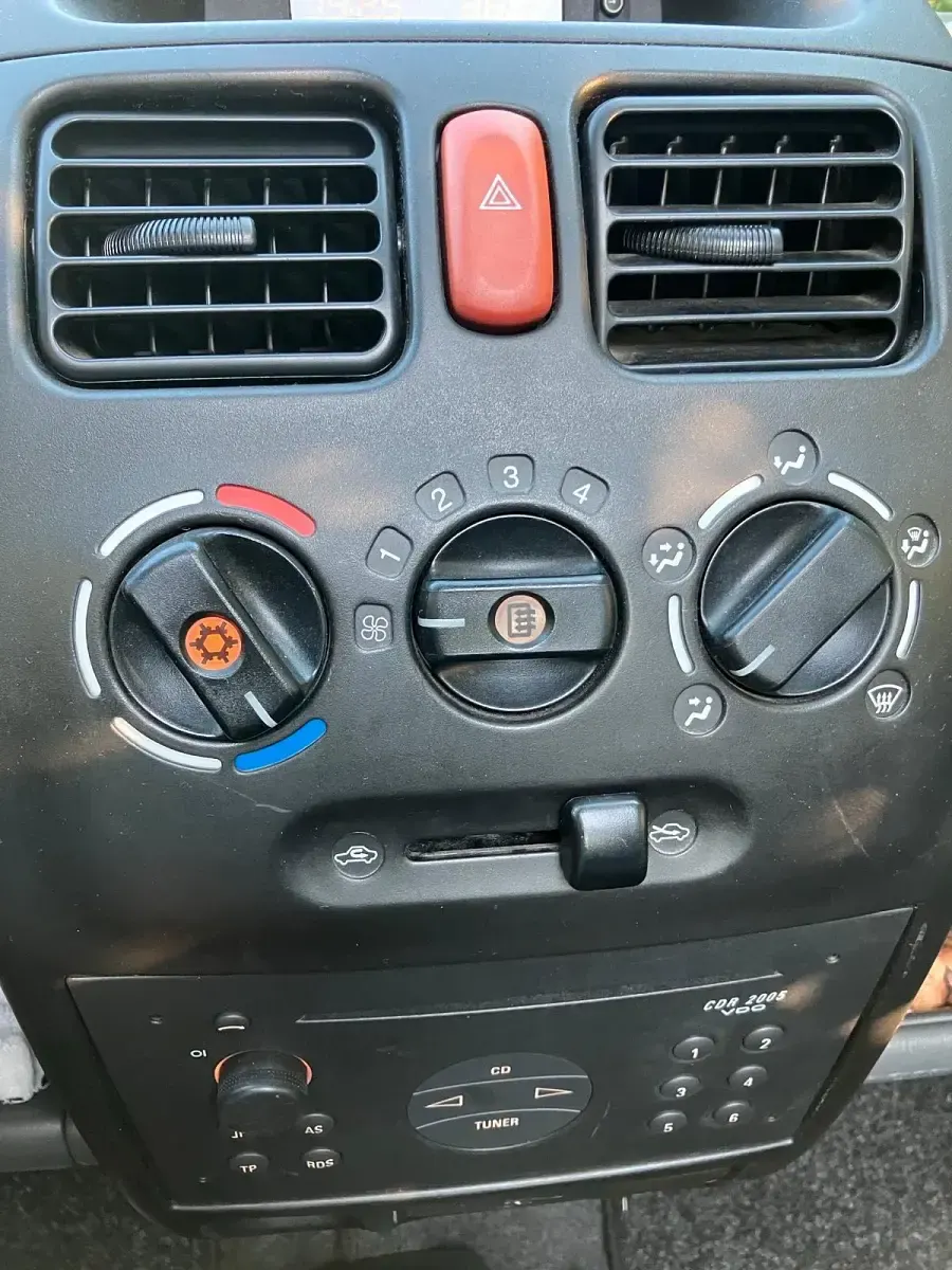 Gebraucht Opel Agila 75 PS (55 kW) 2002 Schwarz Van / Kleinbus