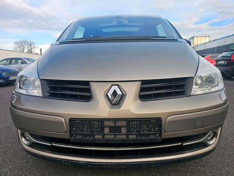 Braun Gebraucht 2010 Renault Espace Van / Kleinbus | 5.499 € (Etwas zu teuer) - Bild 1/4