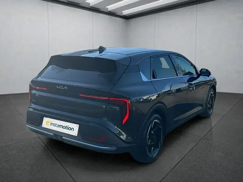 Neu Kia K4 Spirit 150 PS (110 kW) 2025 Grau Limousine