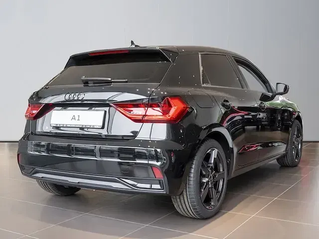 Gebraucht Audi A1 Sportback Advanced Plus 95 PS (69 kW) 2026 Mythosschwarz metallic Kleinwagen