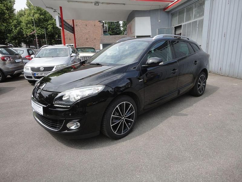 Schwarz Gebraucht 2014 Renault Mégane III Bose Edition Limousine | 5.990 € (Fairer Preis) - Bild 1/4