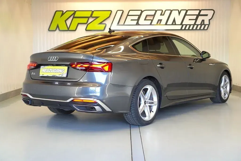 Gebraucht Audi A5 Sportback S-Line 150 PS (110 kW) 2021 Grau Kleinwagen