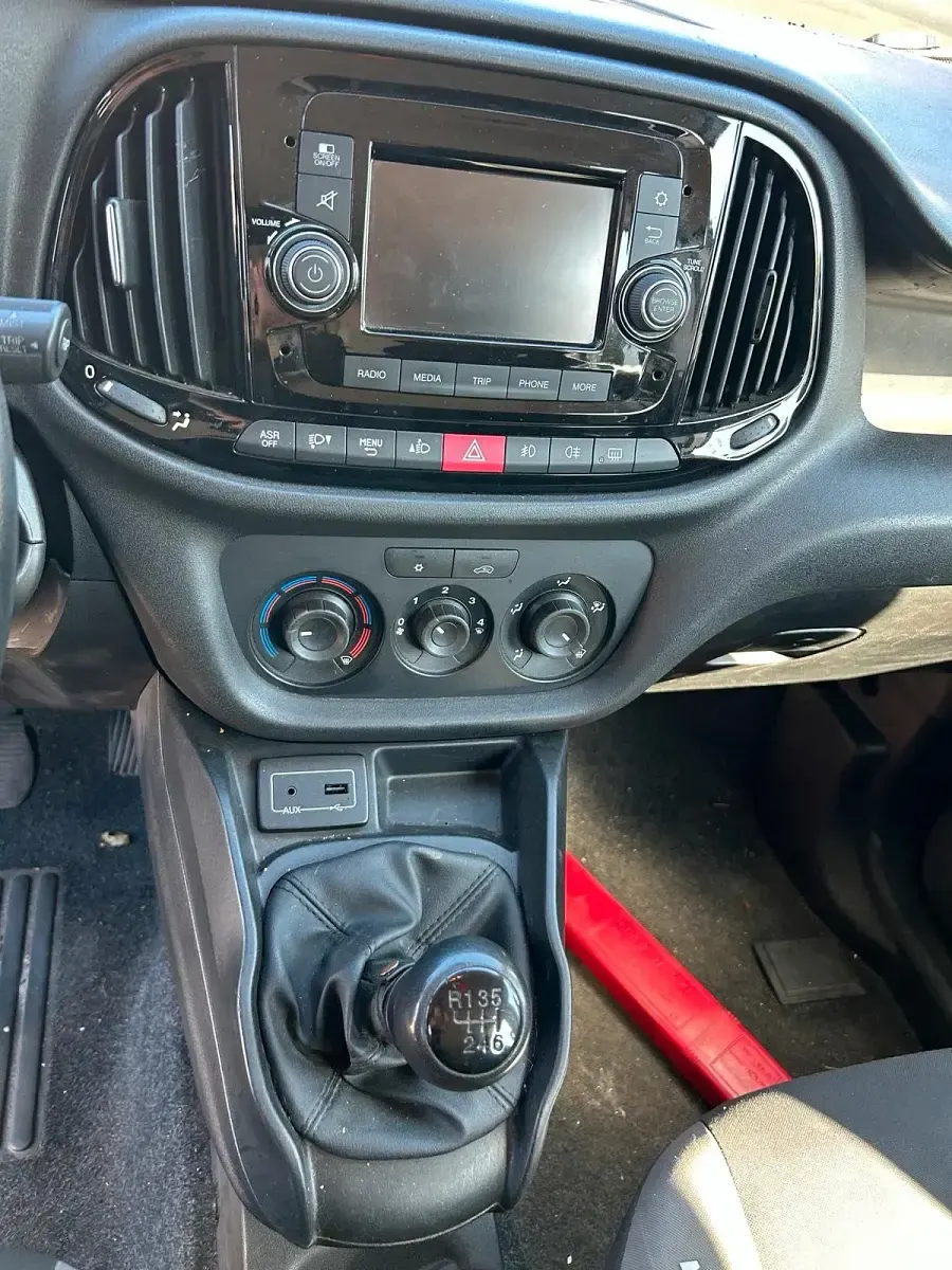 Gebraucht Fiat Doblò 77 PS (56 kW) 2016 Weiß Van / Kleinbus