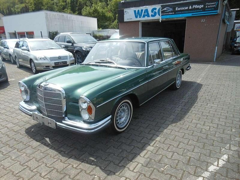 Gebraucht Mercedes 280 SE 160 PS (117 kW) 1971 Grün Limousine