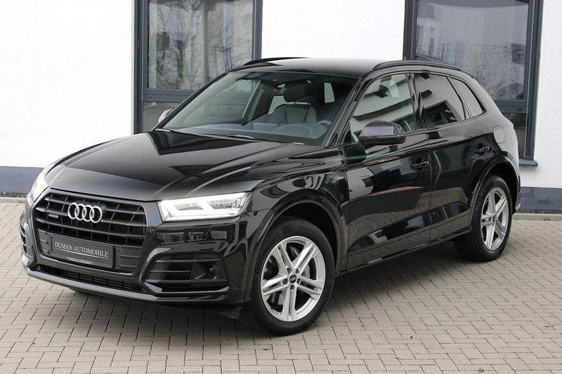 Gebraucht Audi Q5 S-Line 252 PS (185 kW) 2020 Mythosschwarz metallic SUV