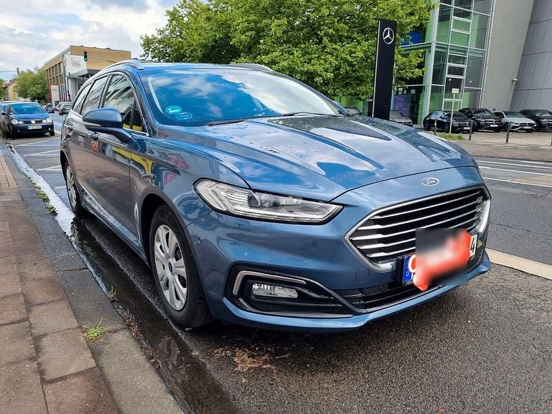 Blau Gebraucht 2019 Ford Mondeo Titanium Kombi | 13.000 € (Guter Preis) - Bild 1/4