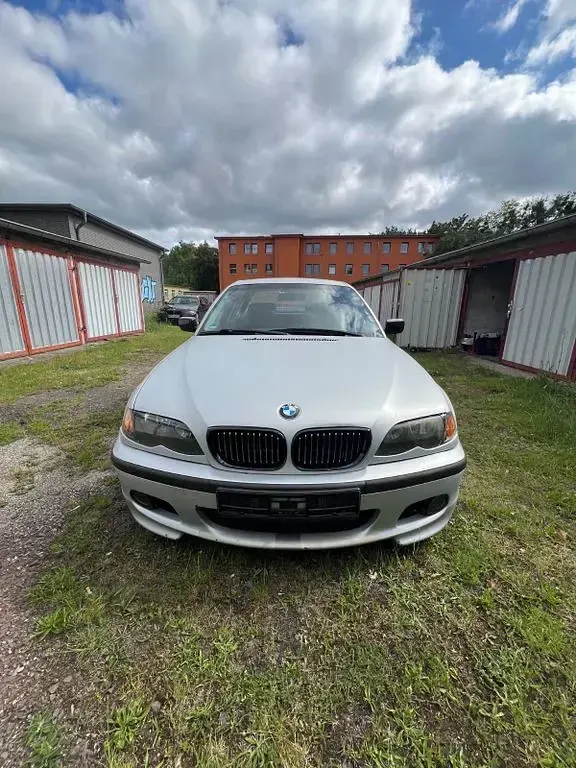 Gebraucht BMW 320 Performance 170 PS (125 kW) 2006 Silber Limousine