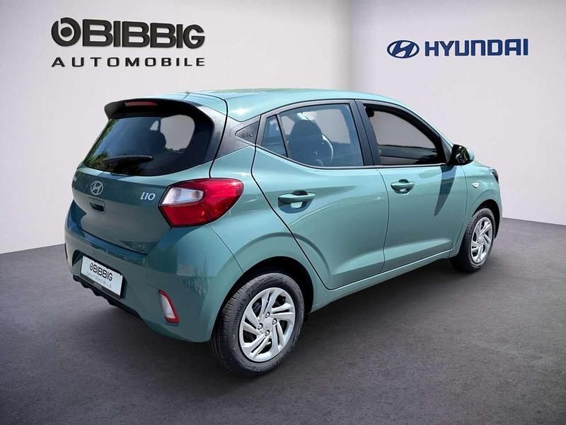 Gebraucht Hyundai i10 Select 63 PS (46 kW) 2024 Weiß Kleinwagen