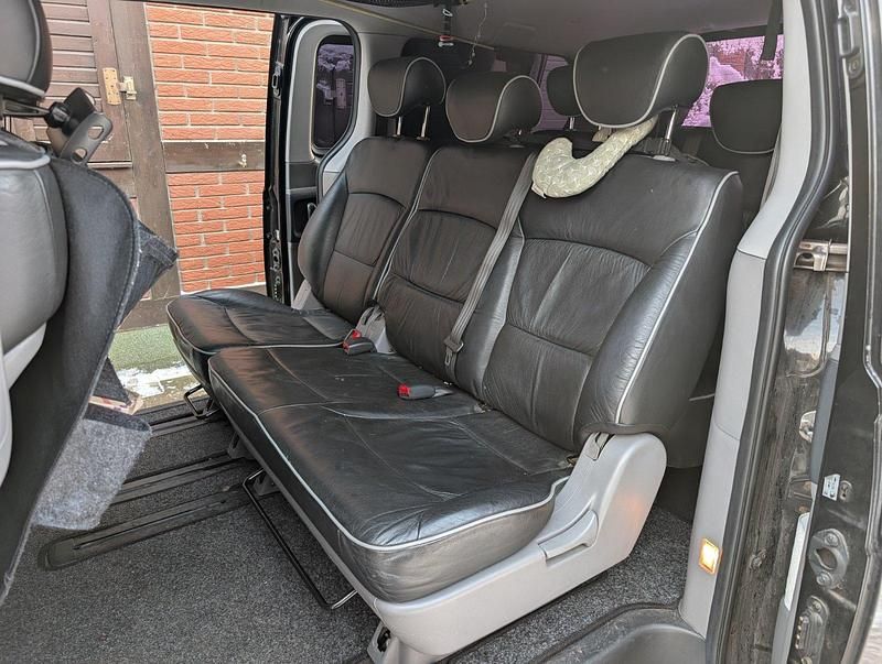 Gebraucht Hyundai H-1 Premium 170 PS (125 kW) 2011 Schwarz Van / Kleinbus