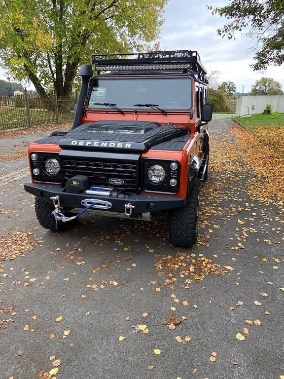 Orange Gebraucht 2016 Land Rover Defender Adventure SUV | 72.000 € (Guter Preis) - Bild 1/4