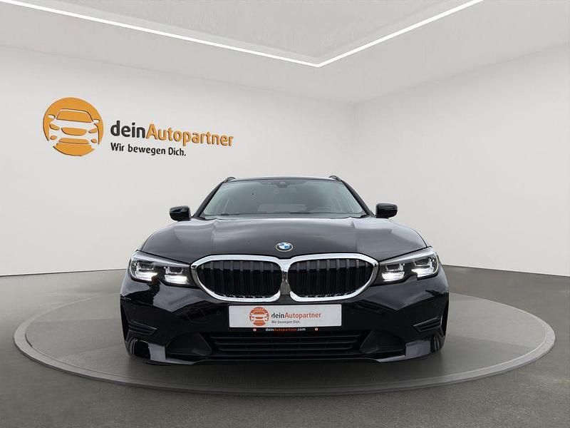 Gebraucht BMW 318 Advantage 156 PS (114 kW) 2021 Schwarz ii Kombi