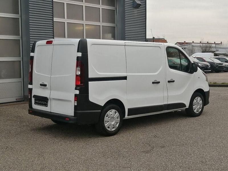 Gebraucht Renault Trafic Komfort 121 PS (88 kW) 2019 Weiß Van / Kleinbus