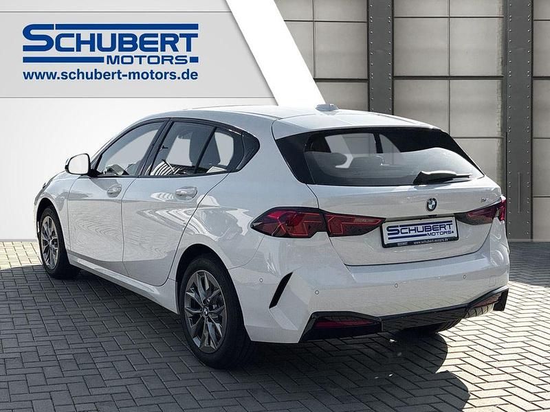 Używany BMW 116 122 KM (89 kW) 2026 Biały Hatchback