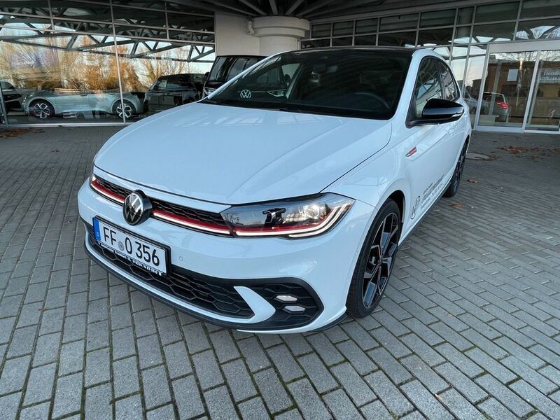 Weiß Gebraucht 2023 VW Polo GTI Limousine | 29.990 € (Teuer) - Bild 1/4