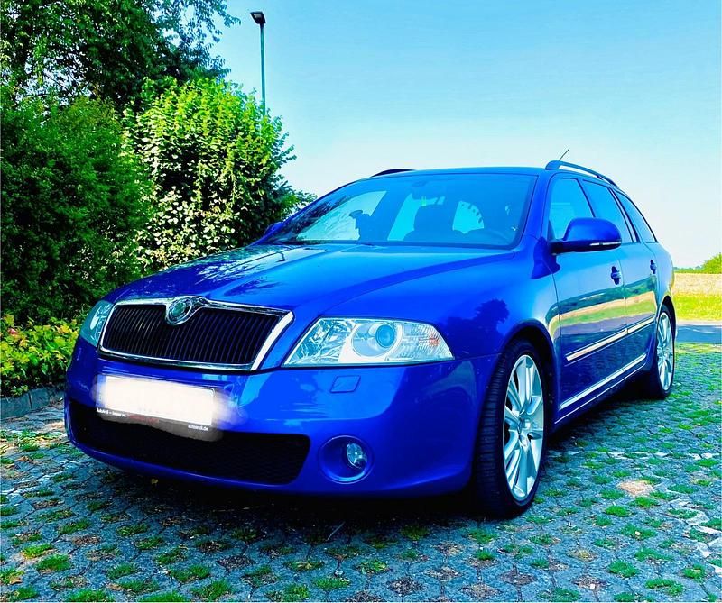 Blau Gebraucht 2009 Skoda Octavia RS Kombi | 3.900 € (Guter Preis) - Bild 1/4