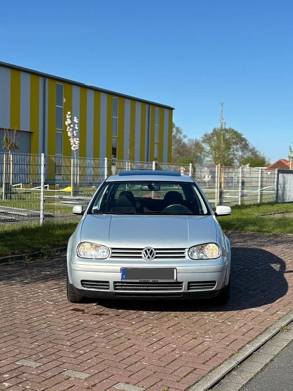Używany VW Golf III 125 KM (91 kW) 1998 Srebrny Sedan/Limuzyna
