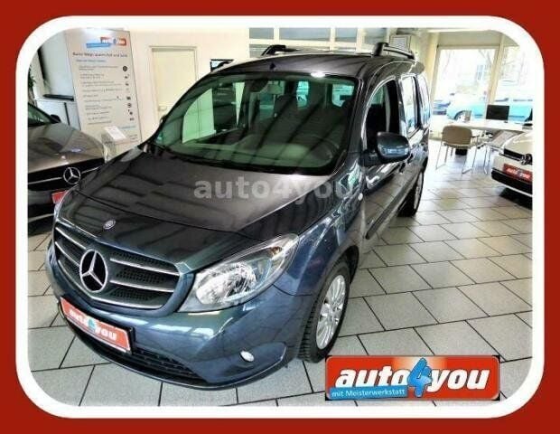 Grau metallic Gebraucht 2016 Mercedes Citan 111 Edition Kombi | 12.399 € (Guter Preis) - Bild 1/4