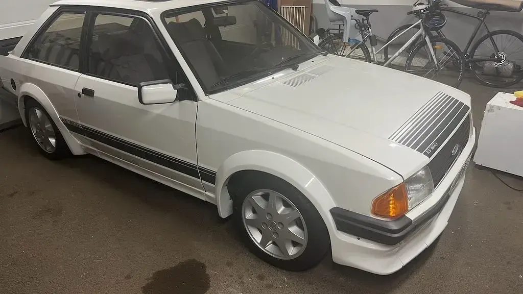 Gebraucht Ford Escort RS 105 PS (77 kW) 1984 Weiß