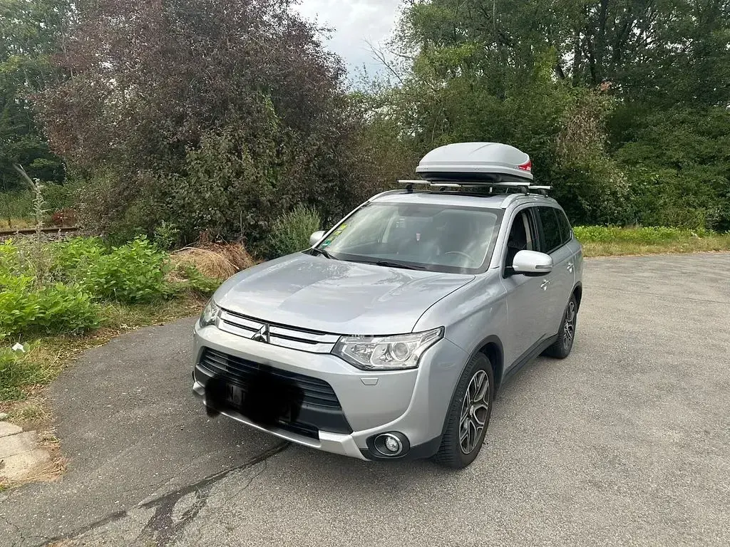 Gebraucht Mitsubishi Outlander Invite 150 PS (110 kW) 2014 Silber SUV