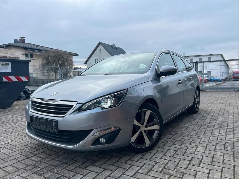 Gebraucht Peugeot 308 116 PS (85 kW) 2017 Grau Kombi
