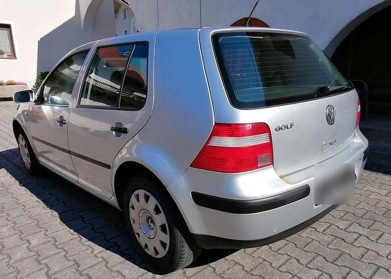Silber Gebraucht 2003 VW Golf IV Edition Limousine | 450 € (Superpreis) - Bild 1/4