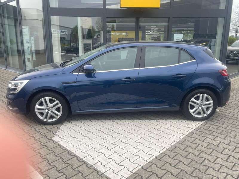 Gebraucht Renault Mégane III Experience 101 PS (74 kW) 2016 Kosmosblau Limousine