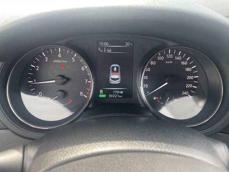 Gebraucht Nissan Pulsar N-Connecta 116 PS (85 kW) 2017 Rot Limousine