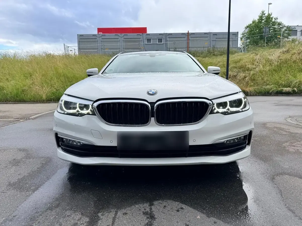 Gebraucht BMW 520 190 PS (139 kW) 2018 Weiß Kombi