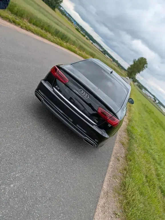 Gebraucht Audi A6 218 PS (160 kW) 2015 Schwarz Limousine
