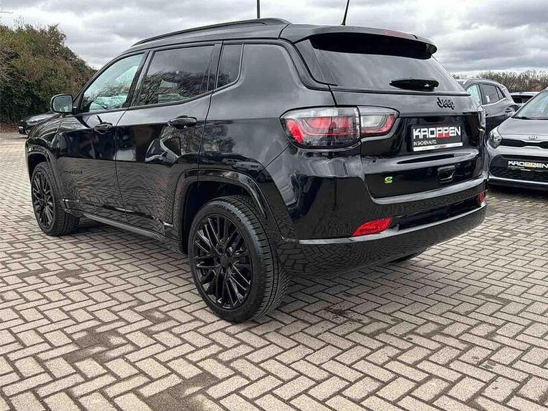 Gebraucht Jeep Compass Altitude 131 PS (96 kW) 2024 Schwarz SUV