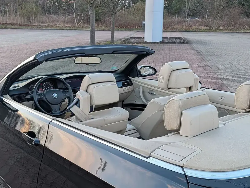 Gebraucht BMW 325 Cabriolet Performance 218 PS (160 kW) 2009 Schwarz Cabrio