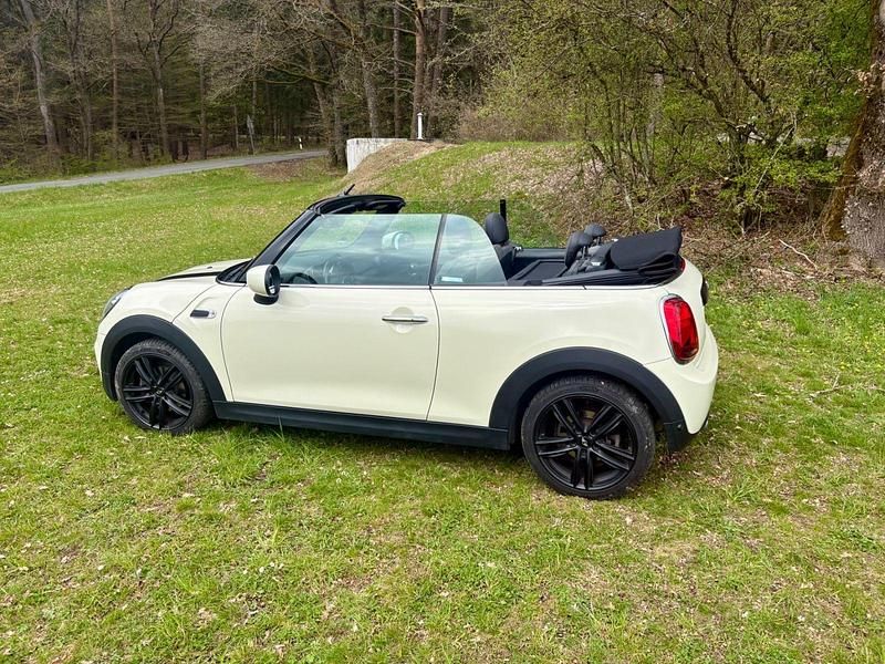 Second-hand Mini Cooper 136 CP (100 kW) 2019 Alb Hatchback