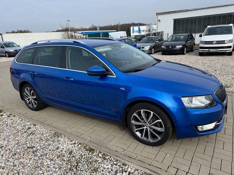 Gebraucht Skoda Octavia 140 PS (102 kW) 2015 Blau Kleinwagen
