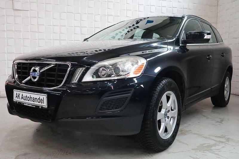 Schwarz Gebraucht 2012 Volvo XC60 Momentum SUV | 9.490 € (Guter Preis) - Bild 1/4