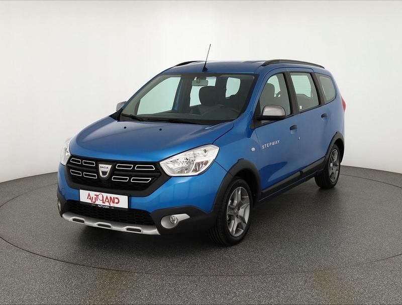 Blau Gebraucht 2020 Dacia Lodgy Stepway Van / Kleinbus | 16.490 € (Teuer) - Bild 1/4