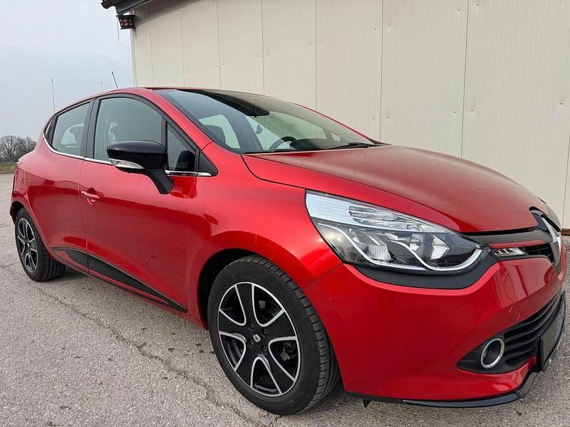 Gebraucht Renault Clio IV Authentique 65 PS (47 kW) 2015 Rot Limousine