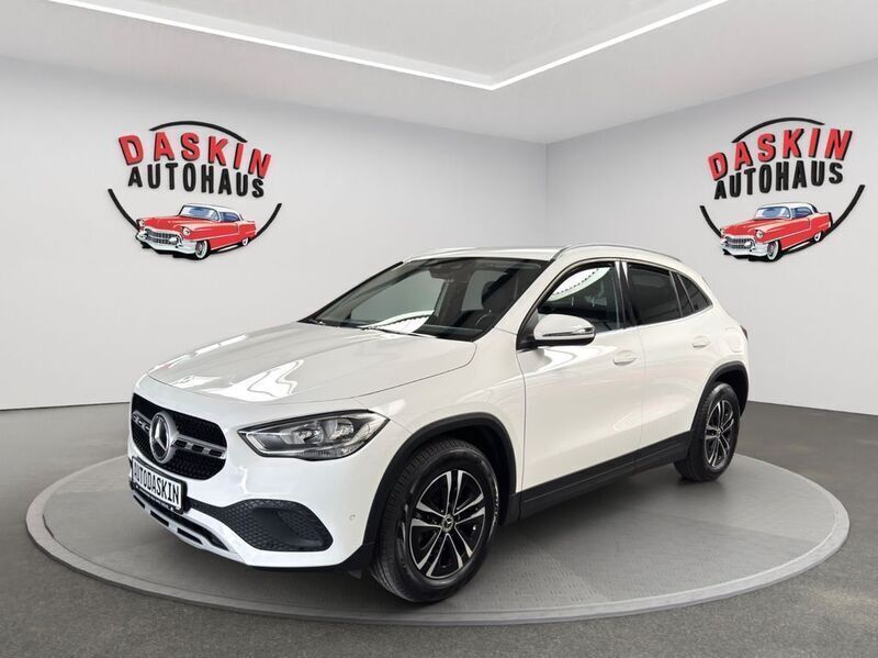 Gebraucht Mercedes GLA180 116 PS (85 kW) 2023 Polarweiss  unilack SUV