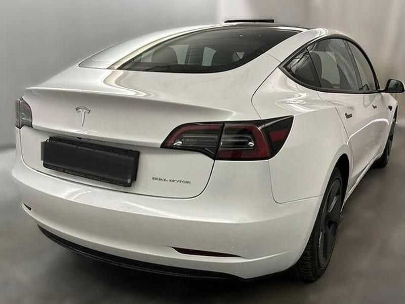 Gebraucht Tesla Model 3 324 kW (441 PS) 2022 Weiss Limousine