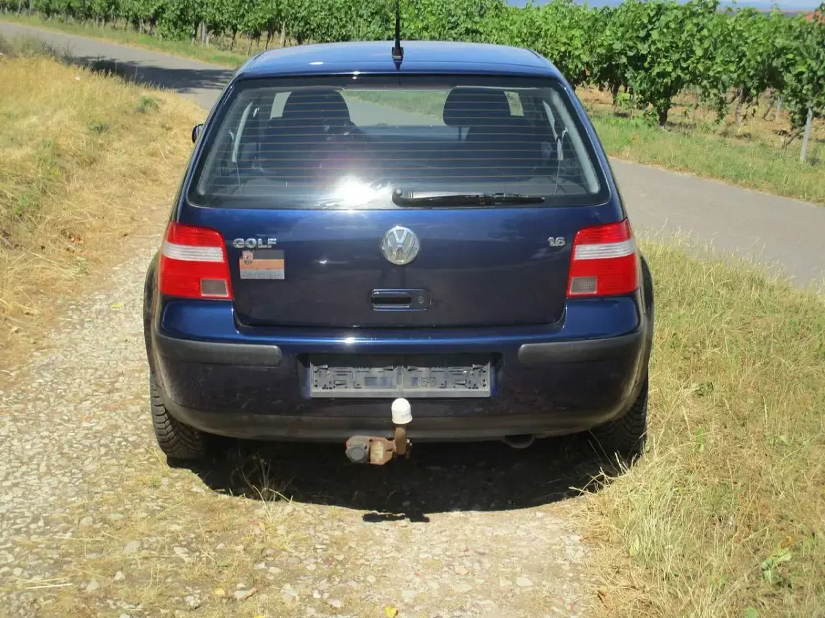 Gebraucht VW Golf IV Edition 105 PS (77 kW) 2004 Blau Limousine