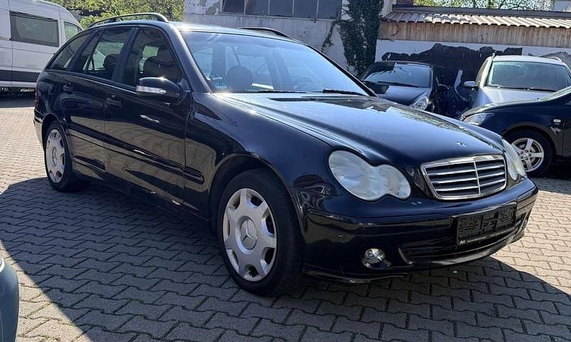 Gebraucht Mercedes C180 143 PS (105 kW) 2004 Schwarz Limousine