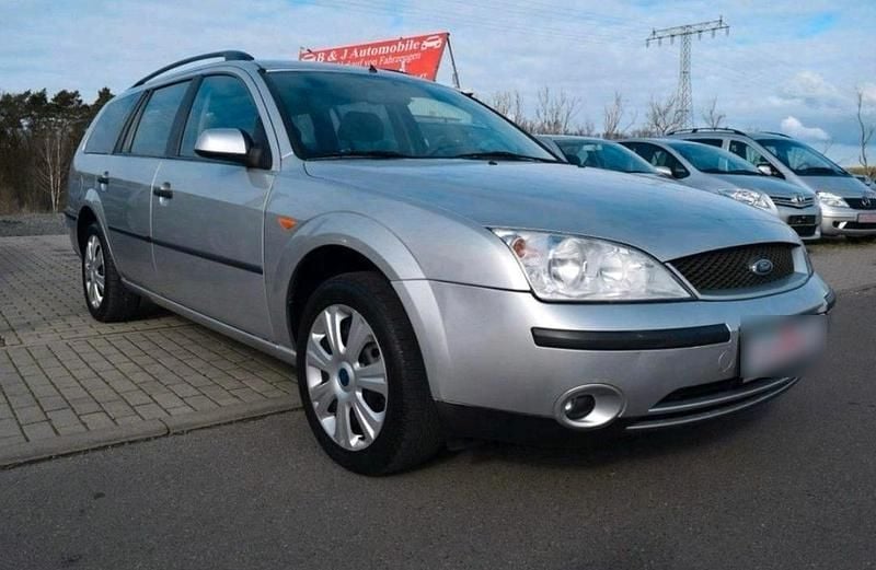 Gebraucht Ford Mondeo 125 PS (91 kW) 2001 Silber Kombi