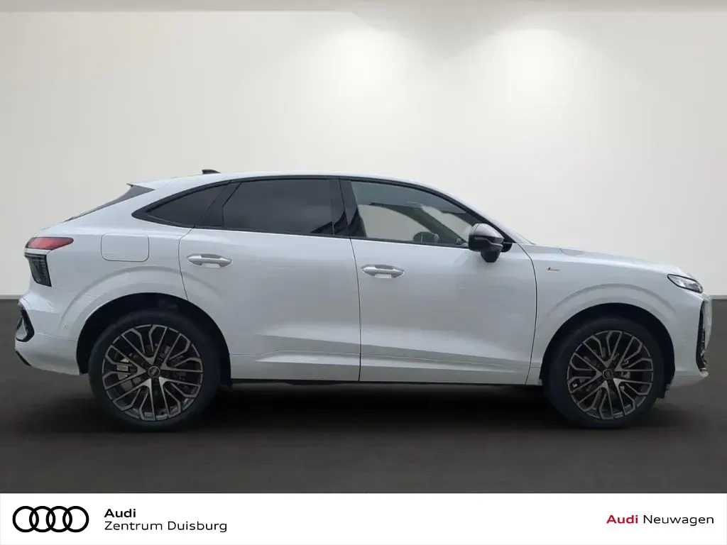 Gebraucht Audi Q3 Sportback Ambiente 150 PS (110 kW) 2025 Weiss SUV