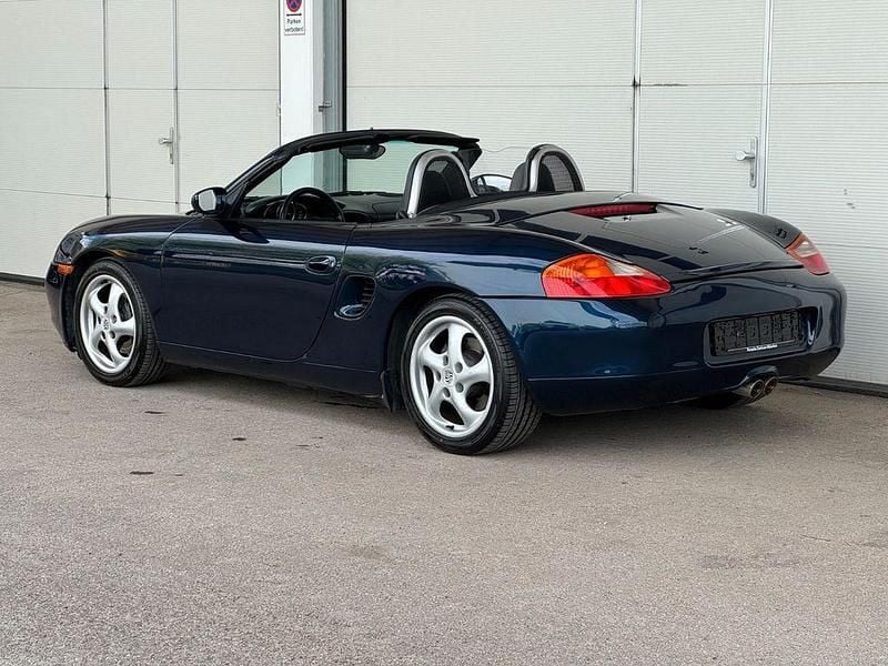 Second-hand Porsche Boxster 204 CP (150 kW) 2001 Albastru Cabrio