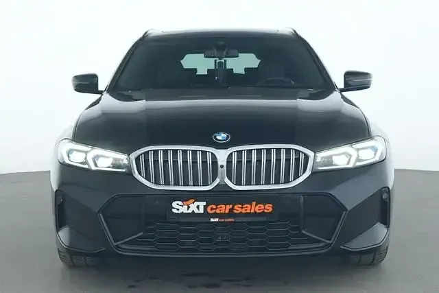 Gebraucht BMW 320 M Sport 190 PS (139 kW) 2025 Schwarz Kombi