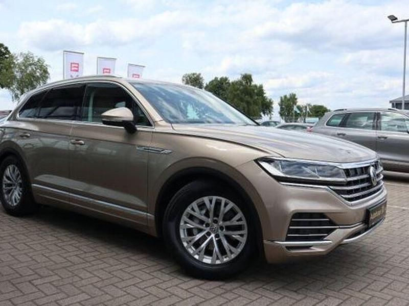 Gebraucht VW Touareg Atmosphere 286 PS (210 kW) 2018 Gold SUV