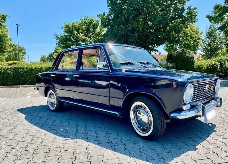 Gebraucht Fiat 124 65 PS (47 kW) 1971 Blau Limousine