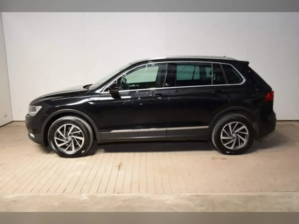 Gebraucht VW Tiguan Sound 190 PS (139 kW) 2017 Deep black perleffekt SUV