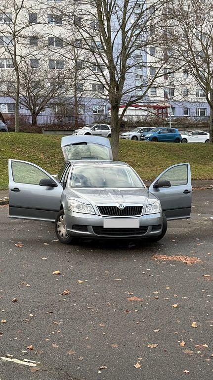 Gebraucht 2011 Skoda Octavia Ambiente Limousine | 5.200 € (Guter Preis) - Bild 1/4