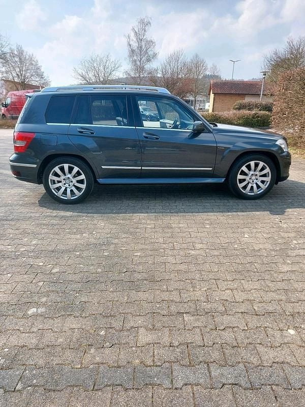 Gebraucht Mercedes GLK350 231 PS (169 kW) 2010 Grau SUV