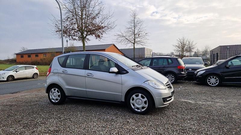 Gebraucht Mercedes A160 95 PS (69 kW) 2009 Silber Kleinwagen